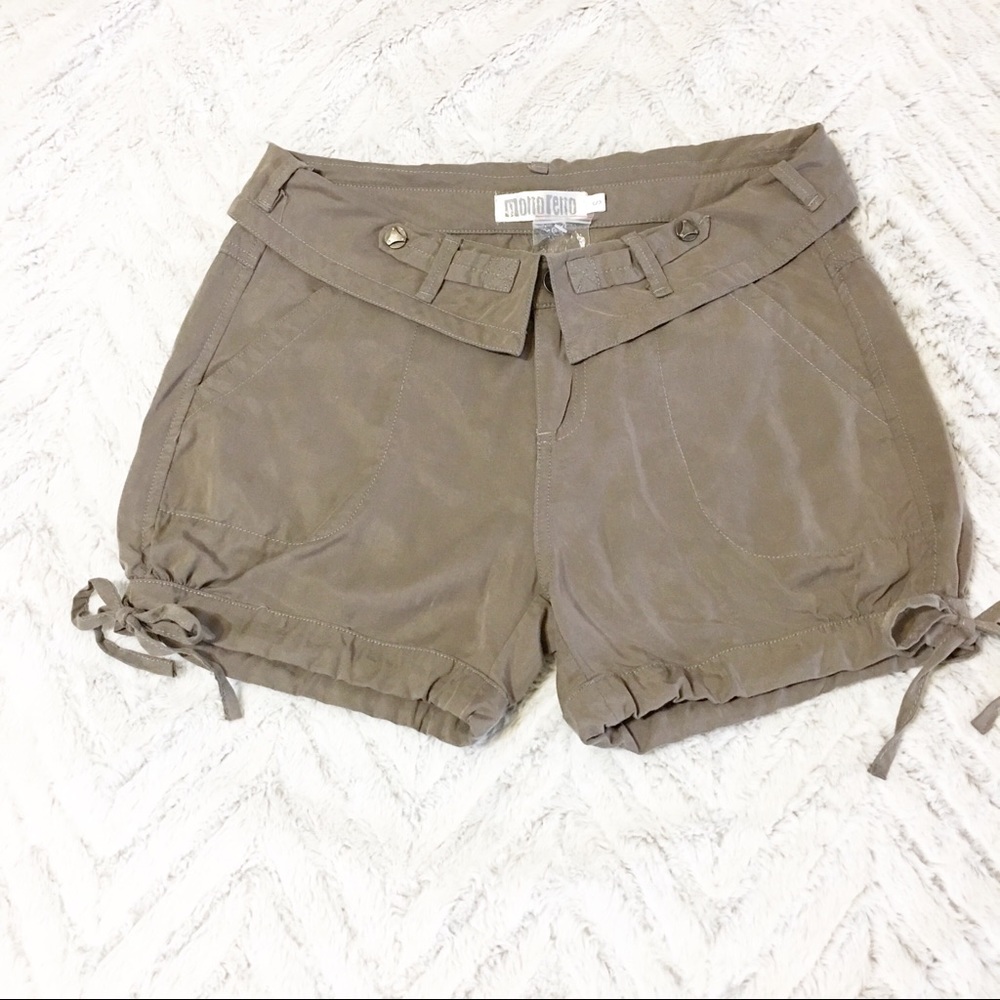 COPY - Monoreno Ladies Shorts Khaki Size S NWT